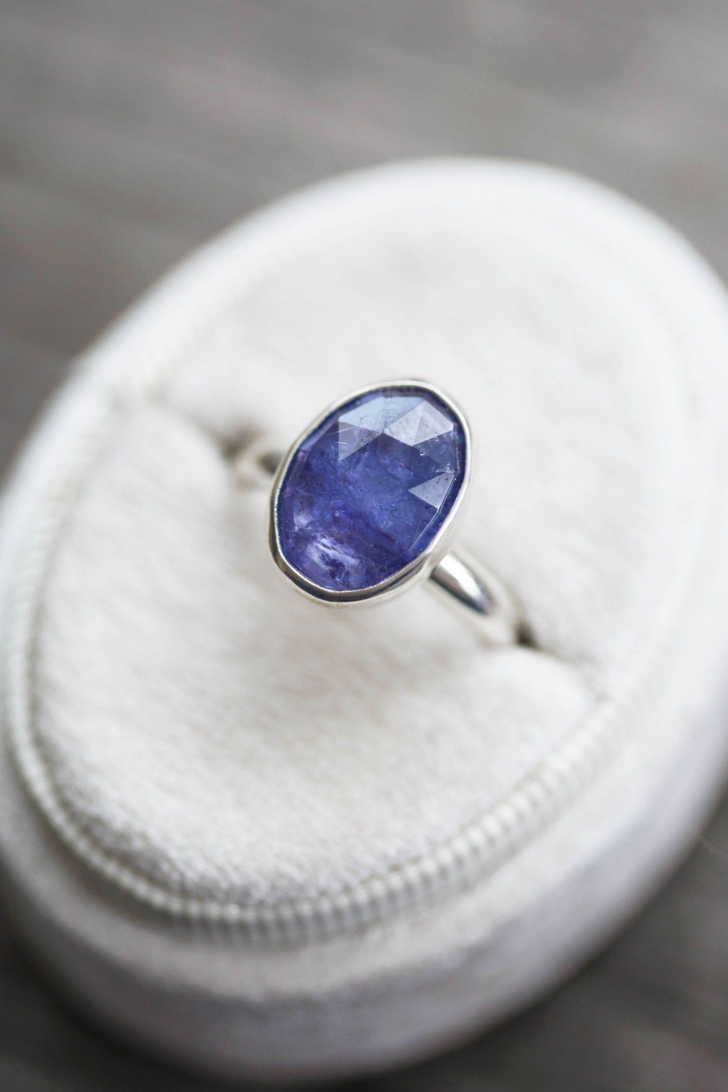 Size 8 | Tanzanite Ring