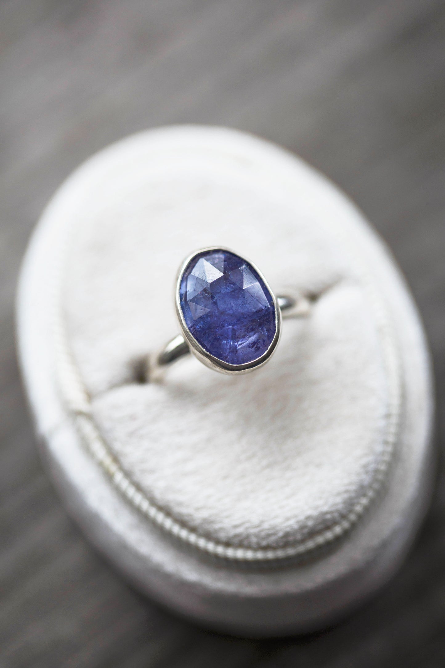 Size 8 | Tanzanite Ring