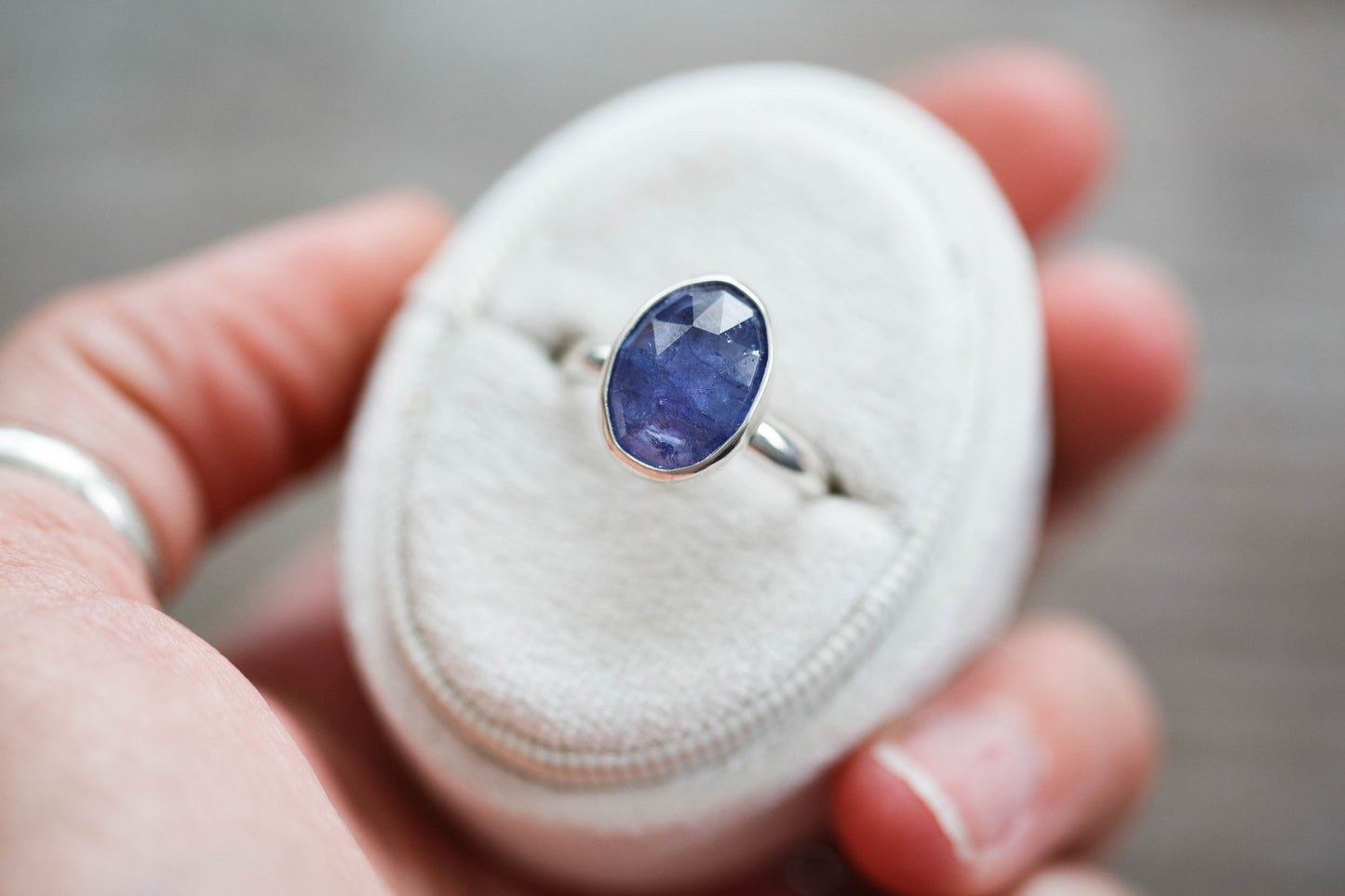 Size 8 | Tanzanite Ring