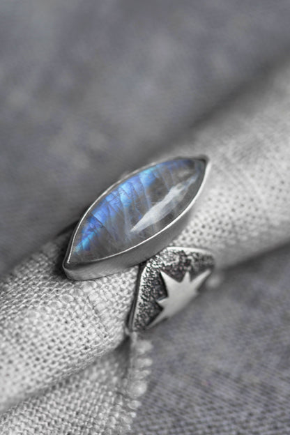 Size 5.75  |  Stardust Ring  |  #7