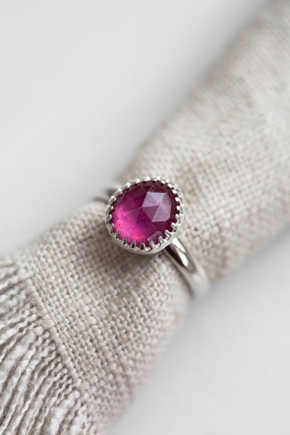Size 8 | Pink Sapphire Ring | #39