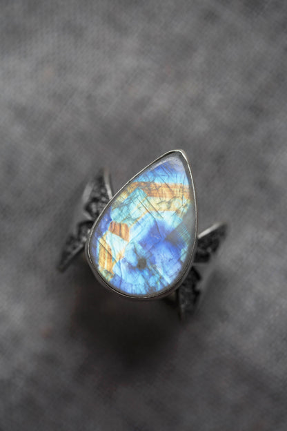 Size 8.5  |  Stardust Ring  |  #19