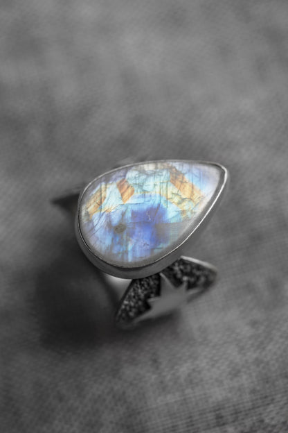 Size 8.5  |  Stardust Ring  |  #19