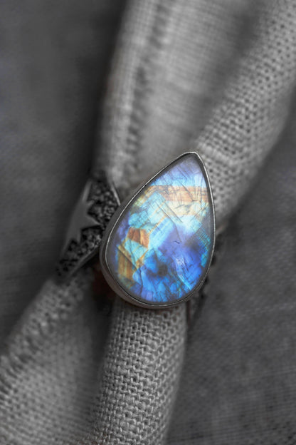 Size 8.5  |  Stardust Ring  |  #19