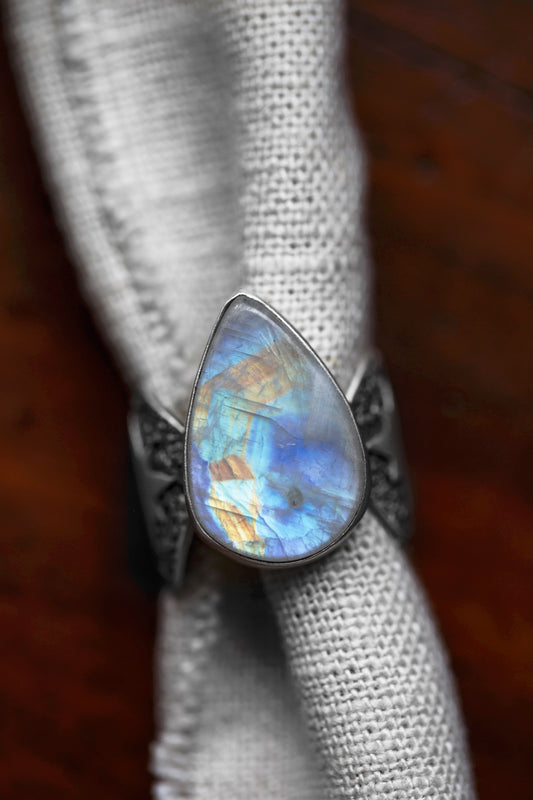 Size 8.5  |  Stardust Ring  |  #19