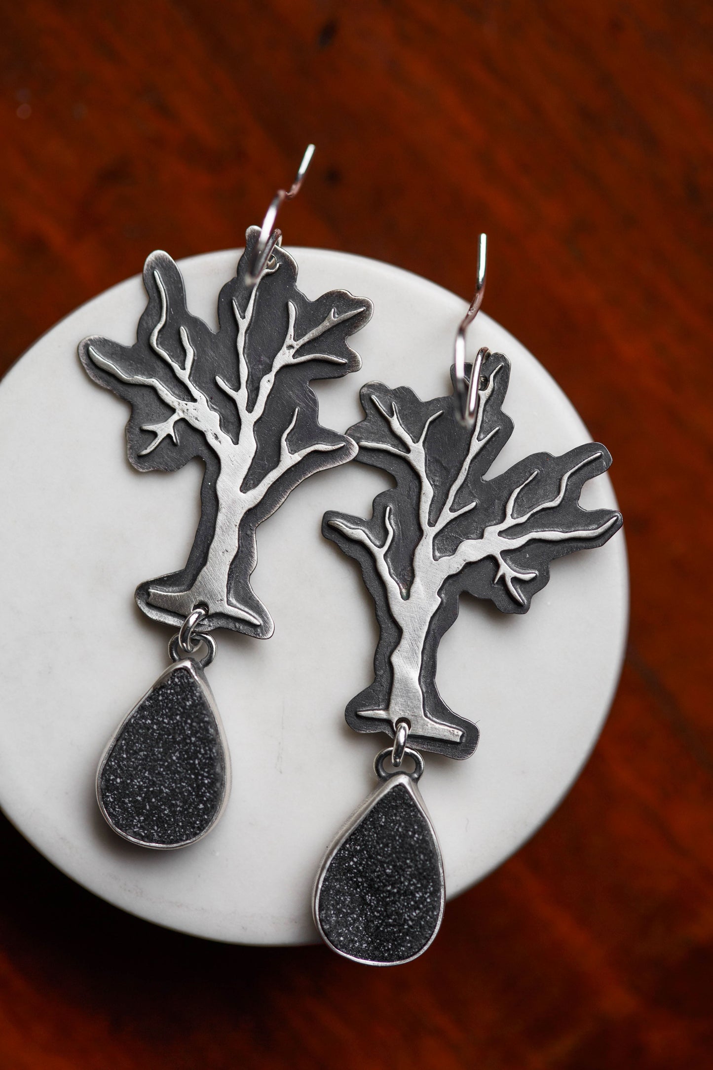 Leafless Dim Earrings | #1