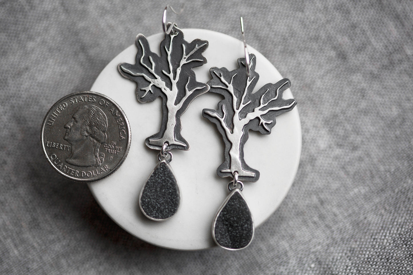 Leafless Dim Earrings | #1