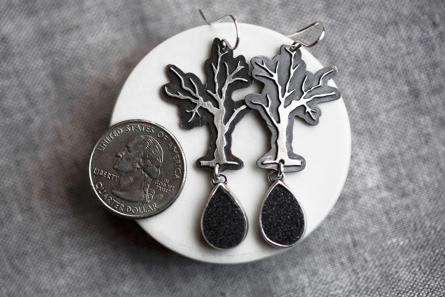 Leafless Dim Earrings | #2
