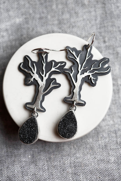 Leafless Dim Earrings | #3