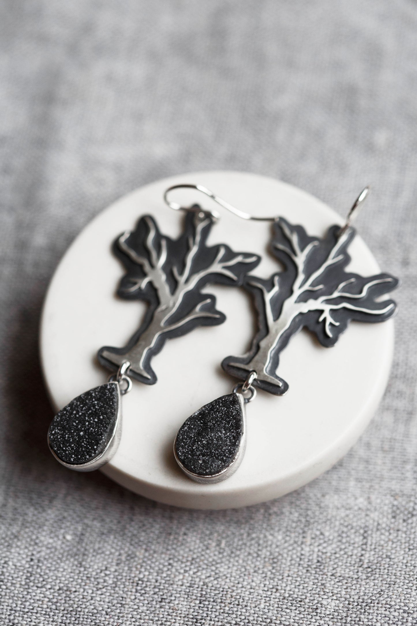 Leafless Dim Earrings | #3