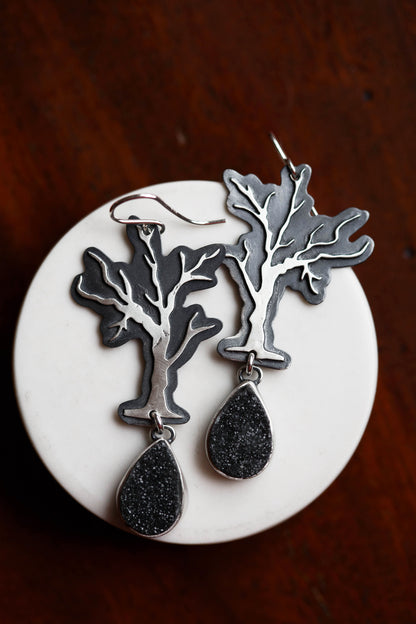 Leafless Dim Earrings | #3