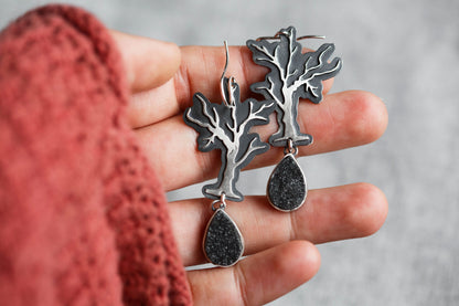 Leafless Dim Earrings | #3