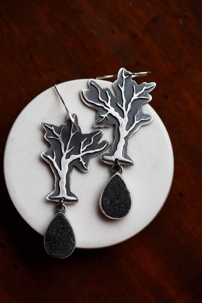 Leafless Dim Earrings | #4