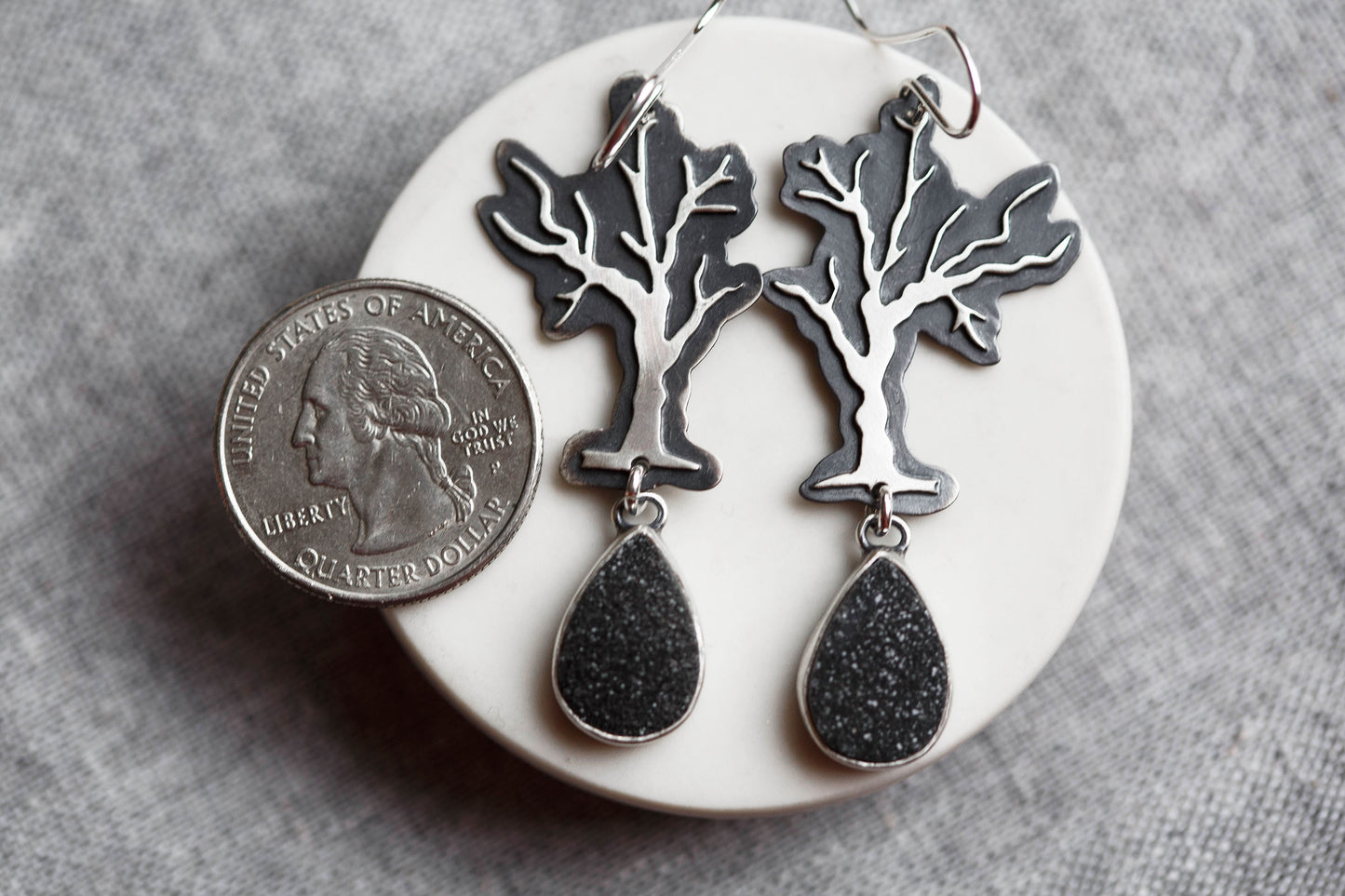 Leafless Dim Earrings | #5