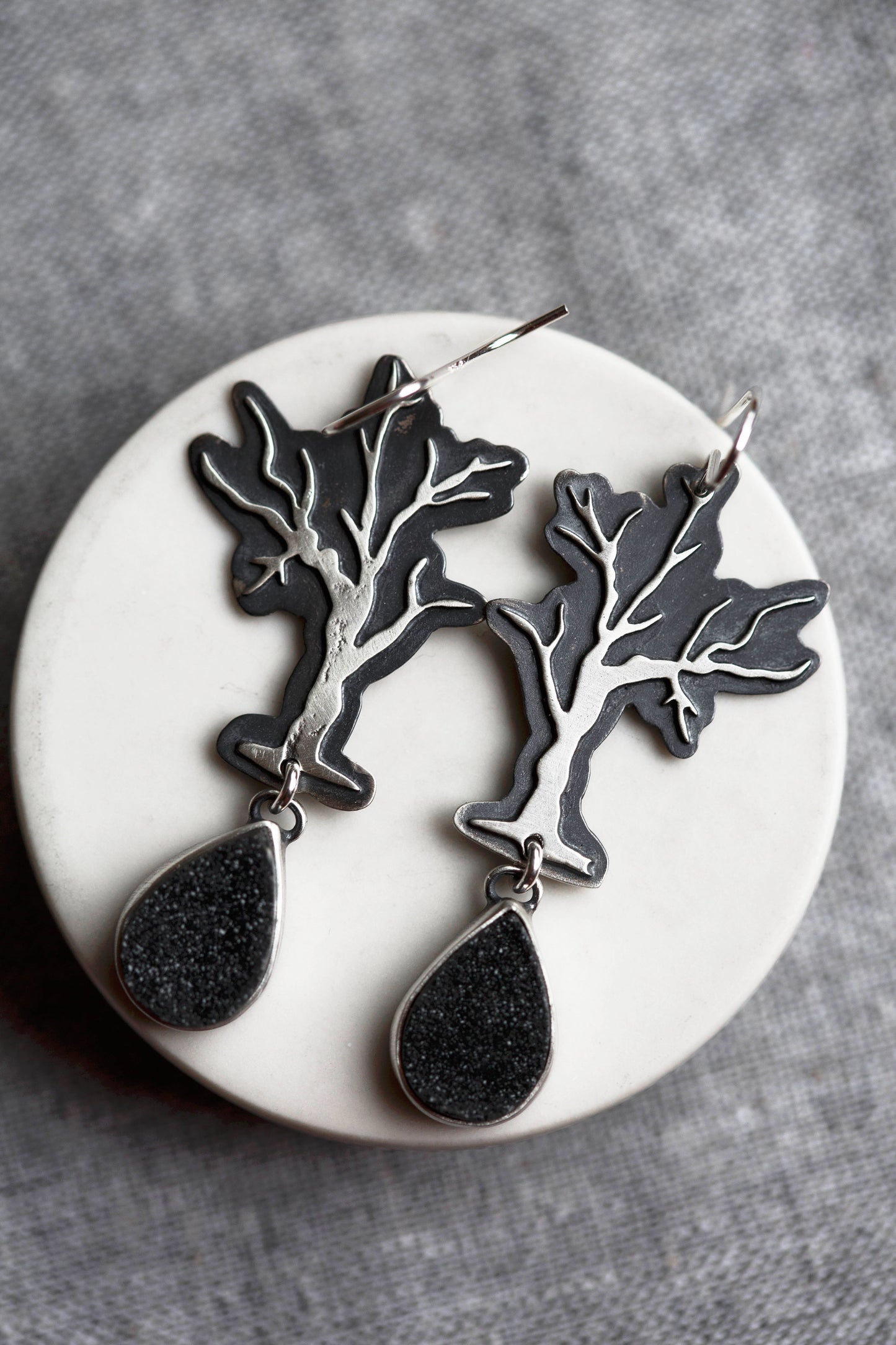 Leafless Dim Earrings | #7