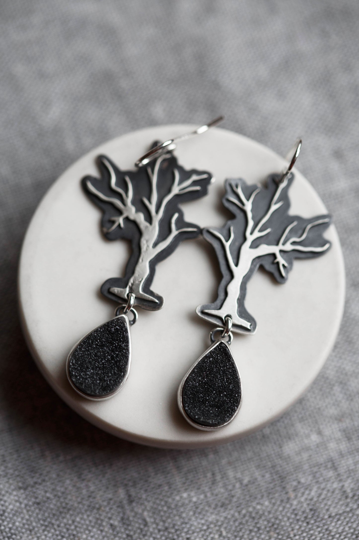Leafless Dim Earrings | #7