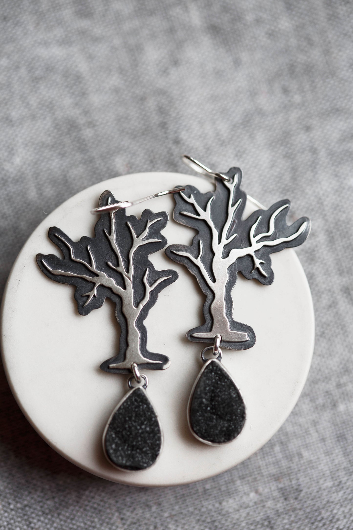 Leafless Dim Earrings | #9
