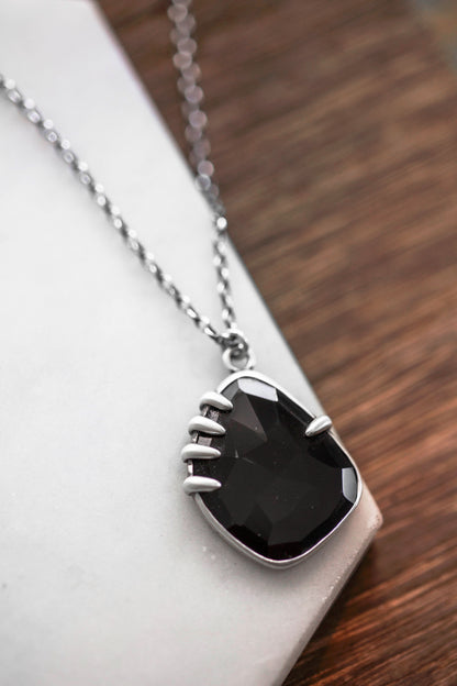 (Variant) Vince Noctem Necklace | #9