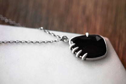 (Variant) Vince Noctem Necklace | #9