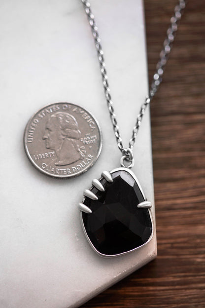 (Variant) Vince Noctem Necklace | #9