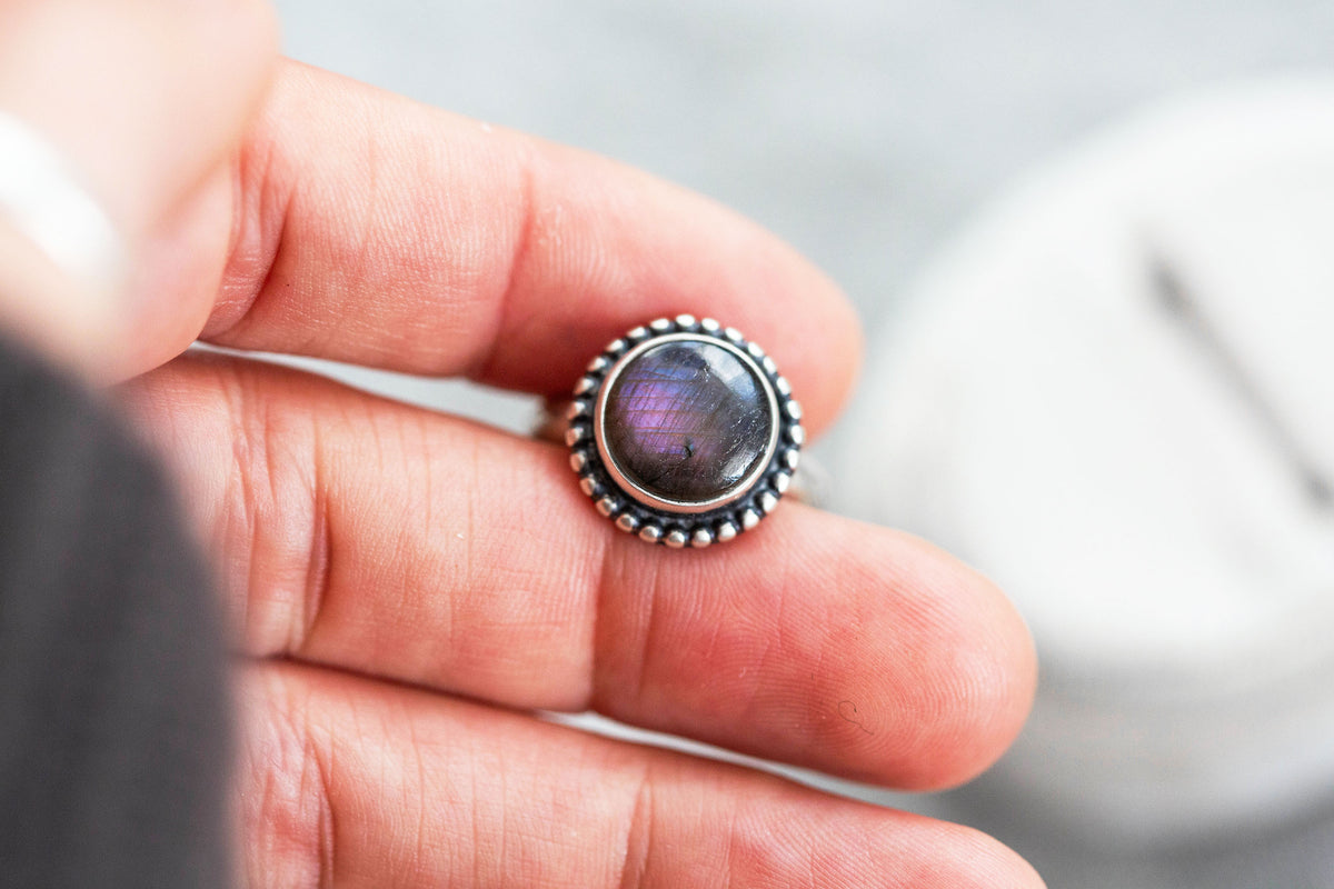 Size 5.5 | Gloaming Ring | #23 – Moonspinner