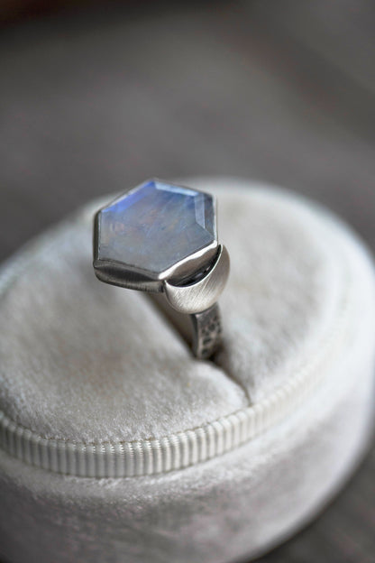 Size 10  |  Snow Moon Ring  |  #19