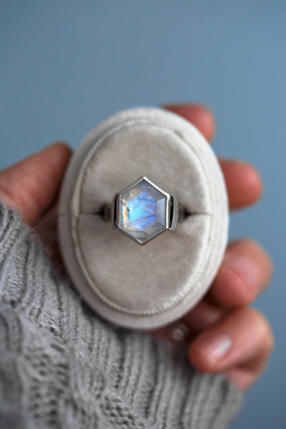 Size 8  |  Snow Moon Ring  |  #4
