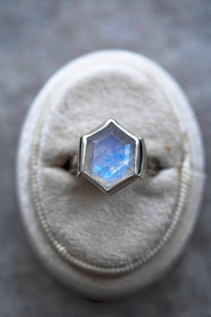 Size 8.75  |  Snow Moon Ring  |  #7