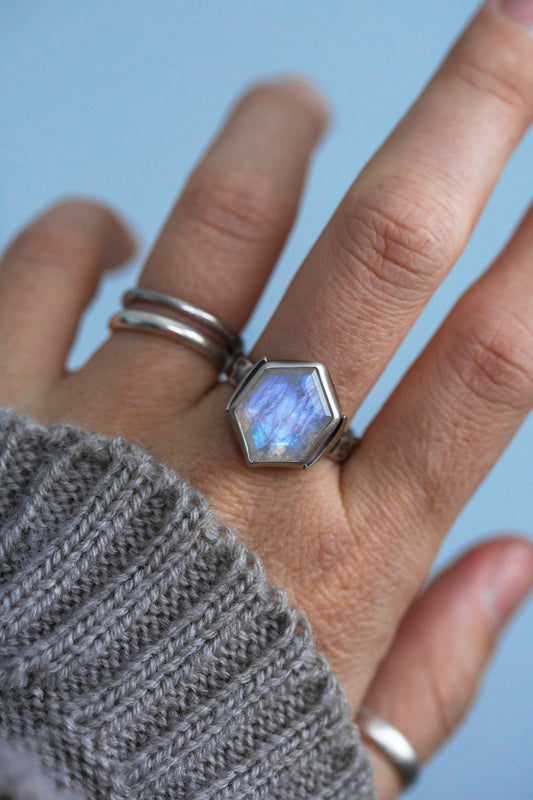 Size 8.5  |  Snow Moon Ring  |  #8