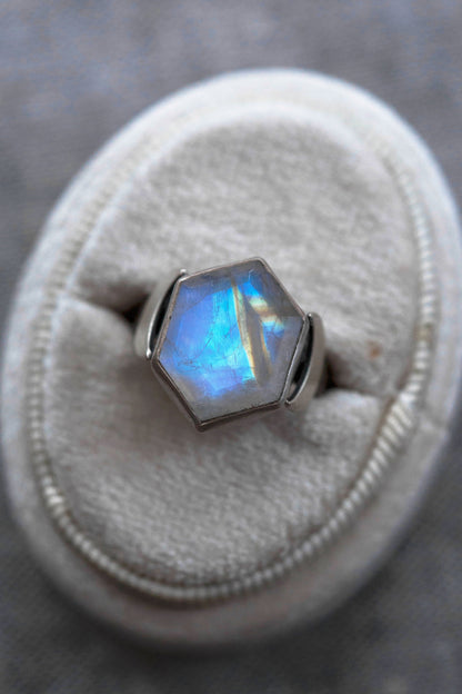 Size 6.5  |  Snow Moon Ring  |  #9