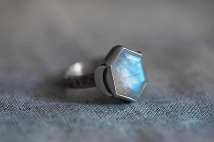Size 10  |  Snow Moon Ring  |  #19