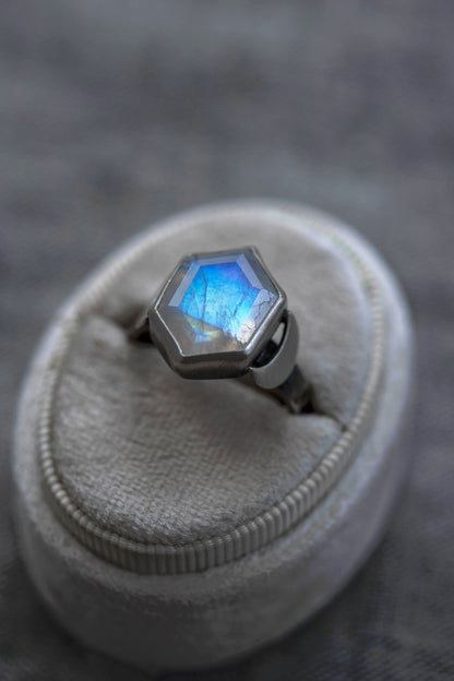 Size 11  |  Snow Moon Ring  |  #30