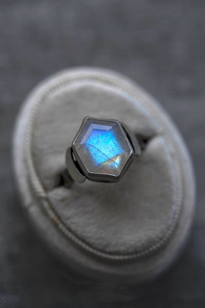 Size 11  |  Snow Moon Ring  |  #30