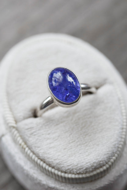 Size 8  |  Tanzanite Ring