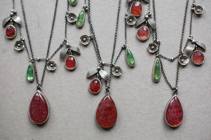 Strawberry Runner Necklace | #4