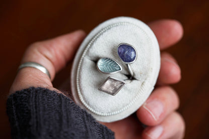 Size 6.5  |  Pocketful of Poesy Ring  |  #8