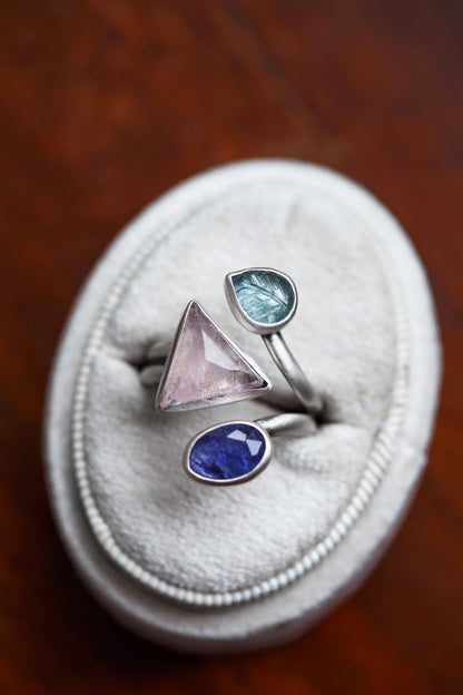 Size 8  |  Pocketful of Poesy Ring  |  #9