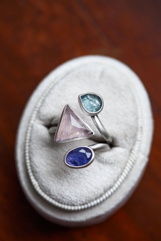 Size 8  |  Pocketful of Poesy Ring  |  #9