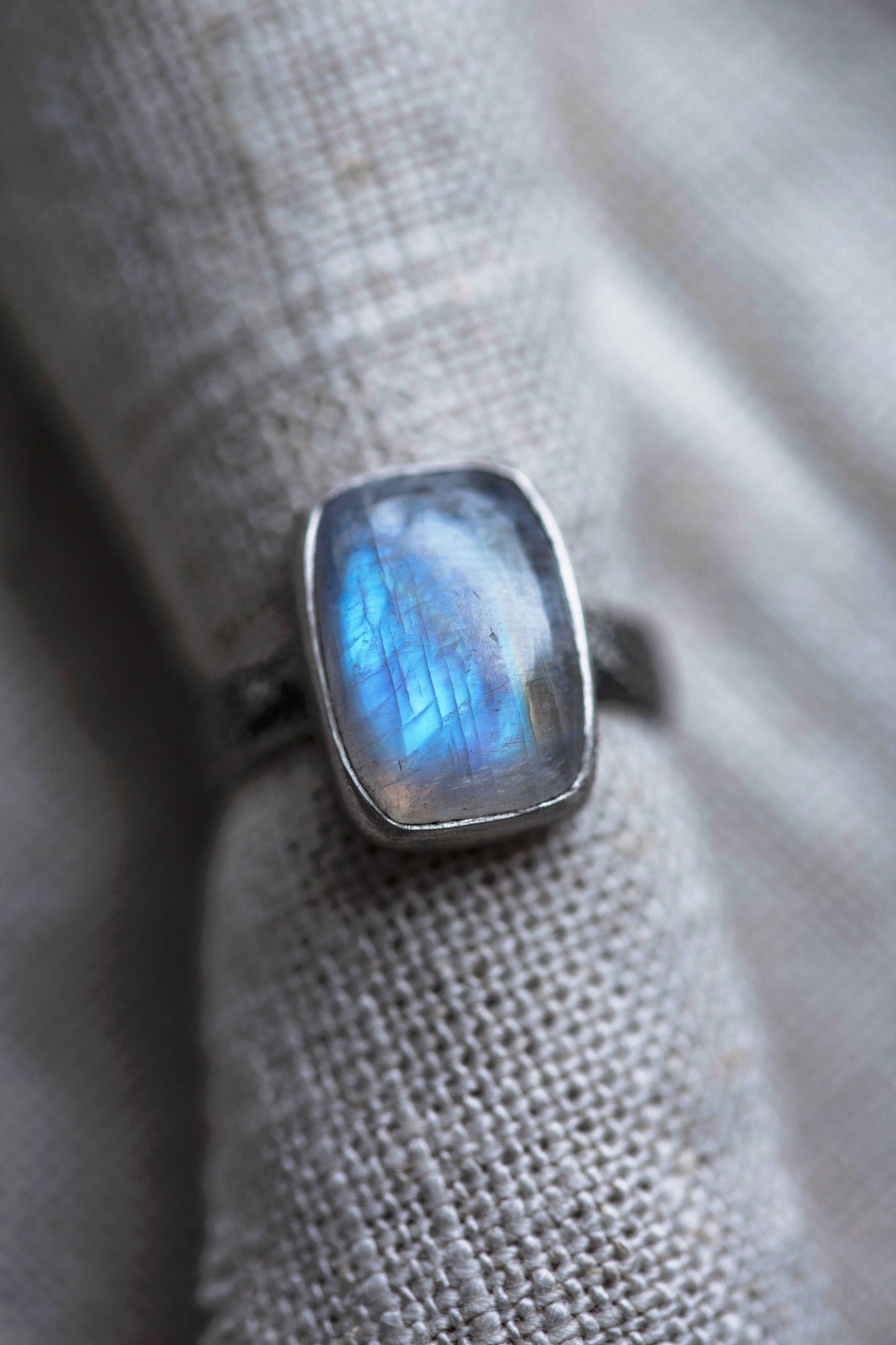 Size 6  |  Moon Dust Ring  |  #10