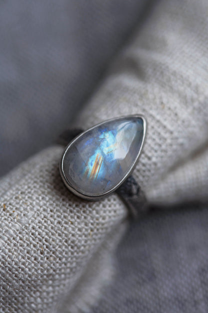 Size 8  |  Moon Dust Ring  |  #15