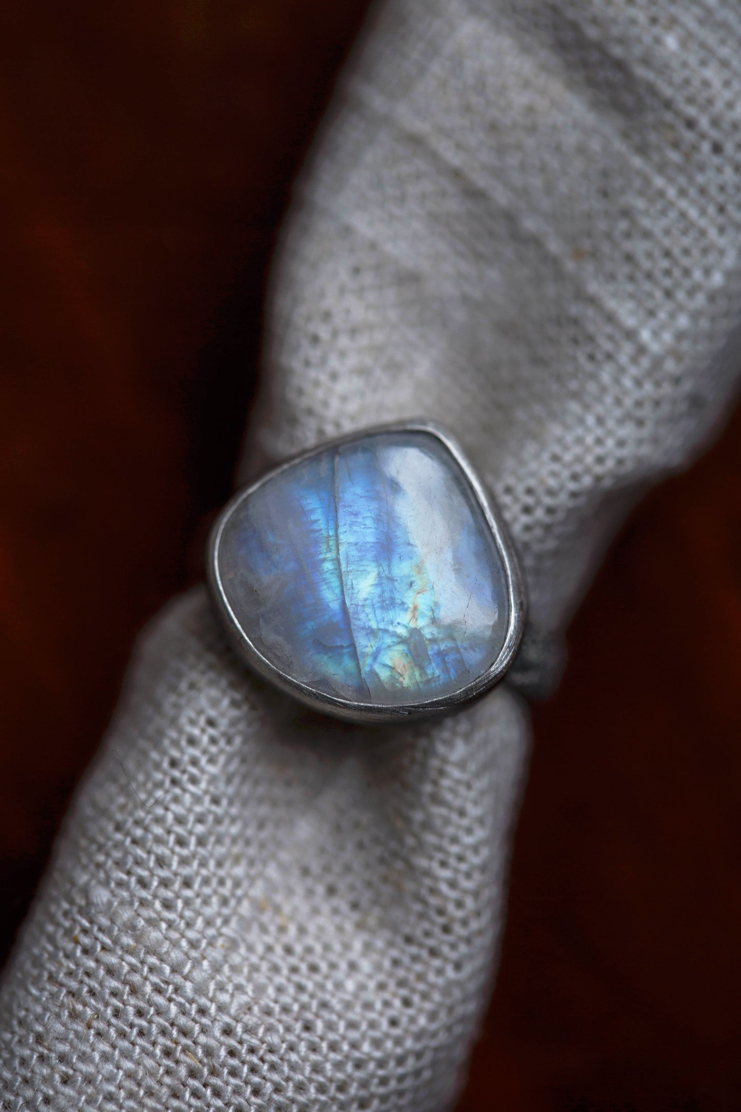 Size 7.5  |  Moon Dust Ring  |  #18