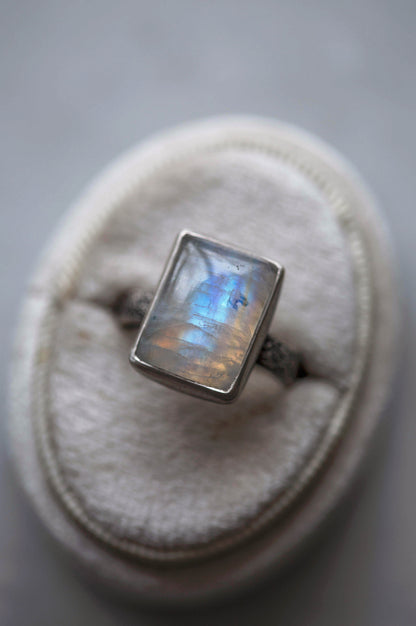 Size 9  |  Moon Dust Ring  |  #21