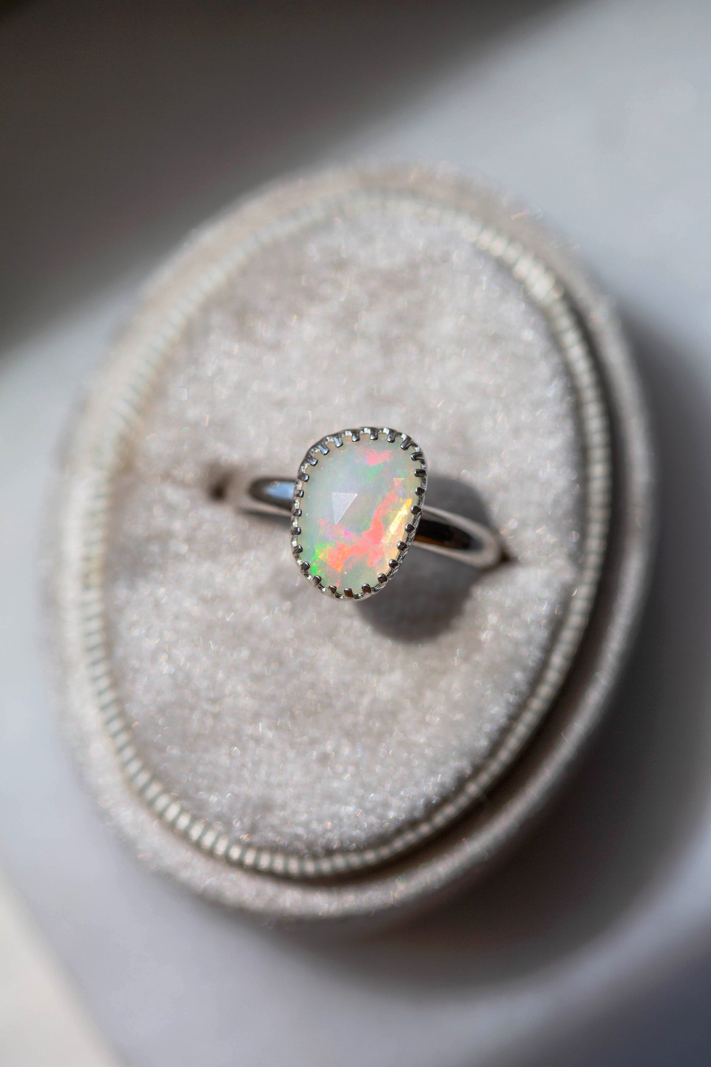 Size 8  |  Simple Opal Ring | #5