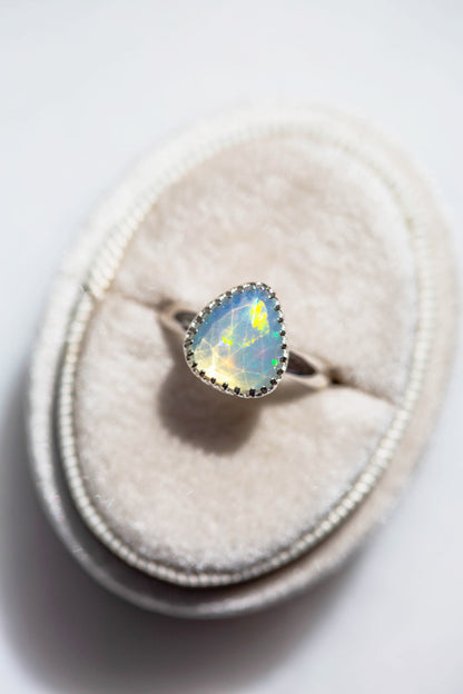 Size 6.75  |  Simple Opal Ring | #8