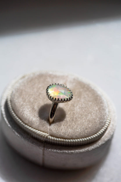 Size 9  |  Simple Opal Ring | #9