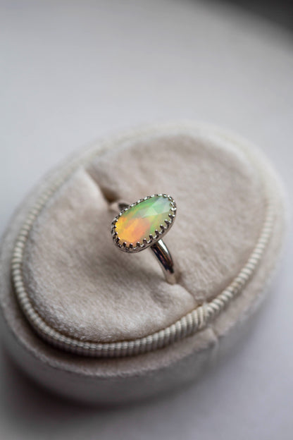 Size 6  |  Simple Opal Ring | #14