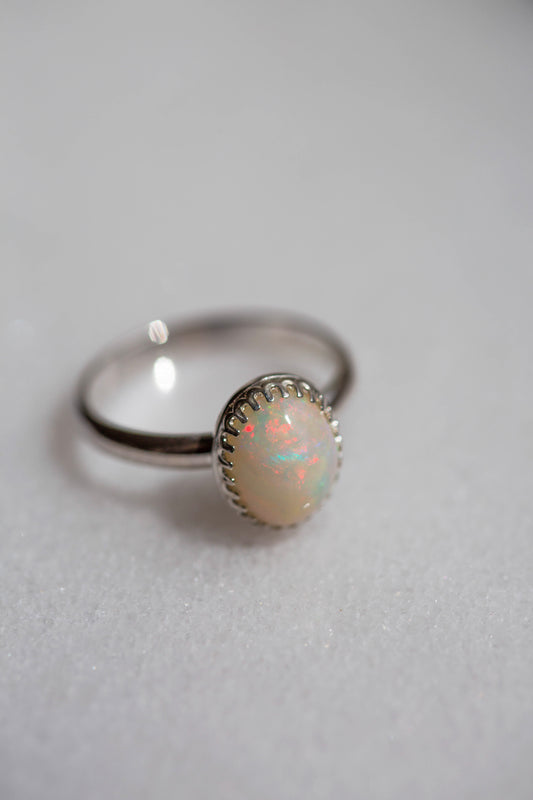 Size 9  |  Simple Opal Ring | #15