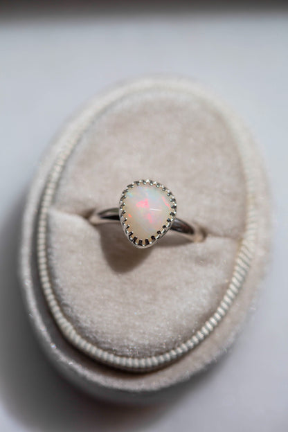 Size 7.75  |  Simple Opal Ring | #16