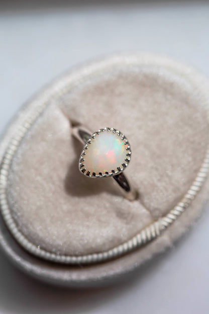 Size 7.75  |  Simple Opal Ring | #16