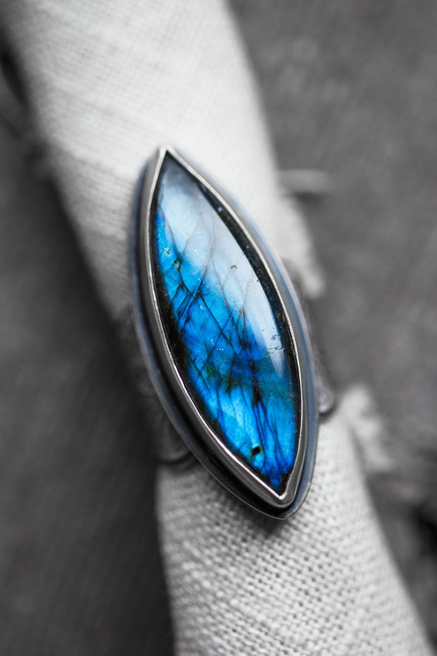 Size 9 | Arachne Ring | #6